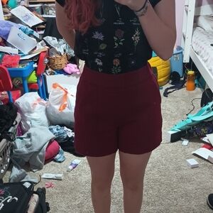 Lee Women's High Waist Maroon Shorts